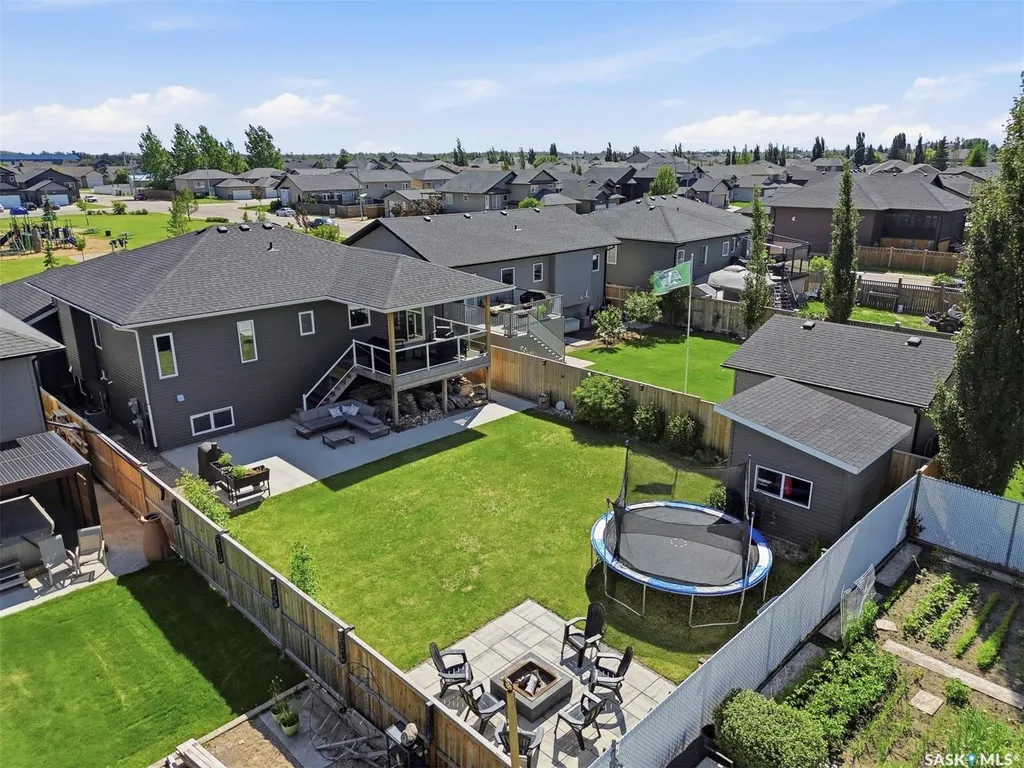 905 Salmon Way Martensville SK S0K 2T1