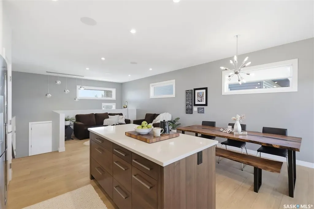 905 Salmon Way Martensville SK S0K 2T1