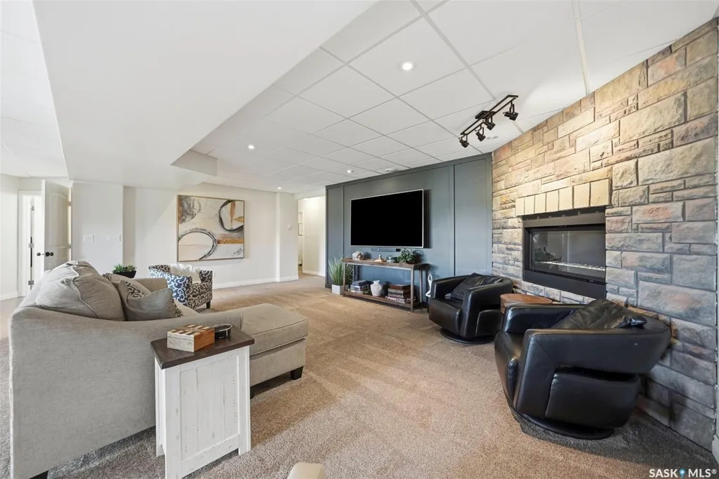 234 Denham Crescent Saskatoon SK S7R 1E9