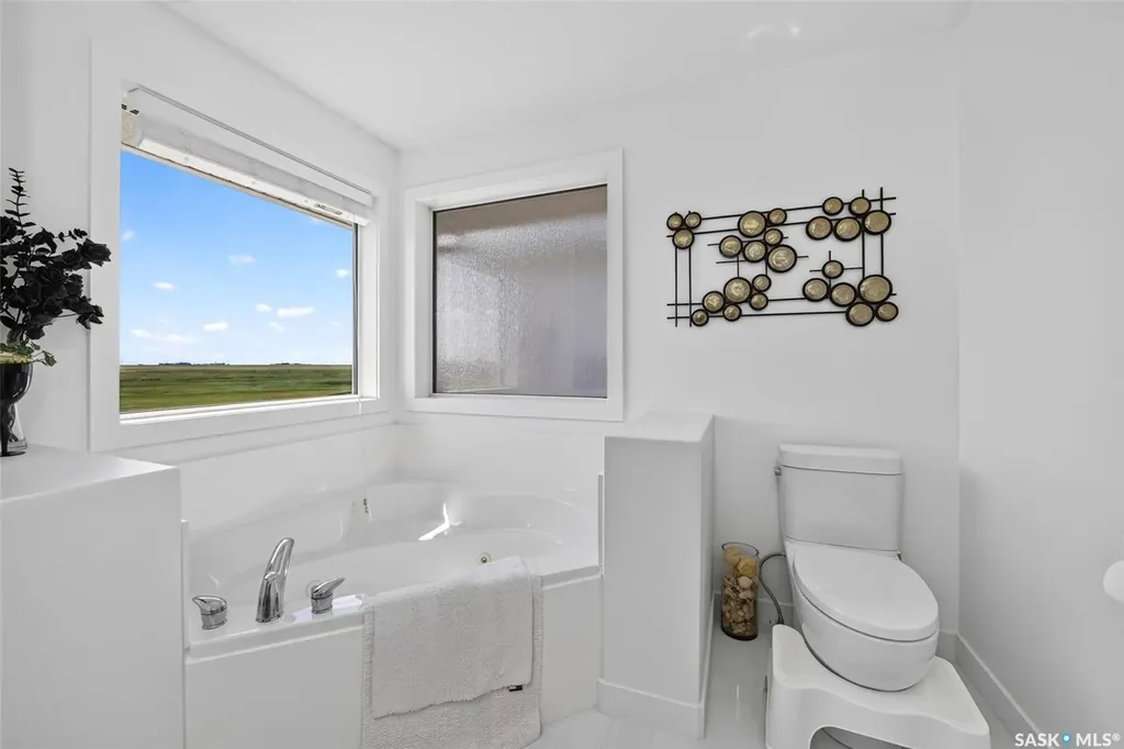 10146 Wascana Estates Regina SK S4V 2X3