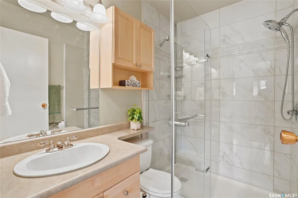 2964 Cumberland Avenue S Saskatoon SK S7J 2A6