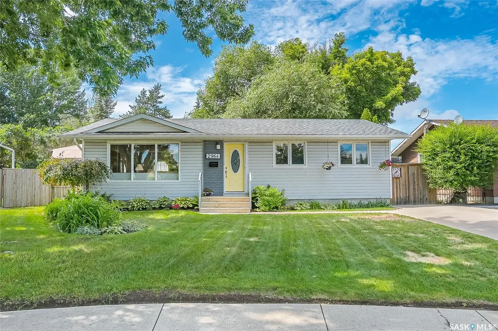 2964 Cumberland Avenue S Saskatoon SK S7J 2A6