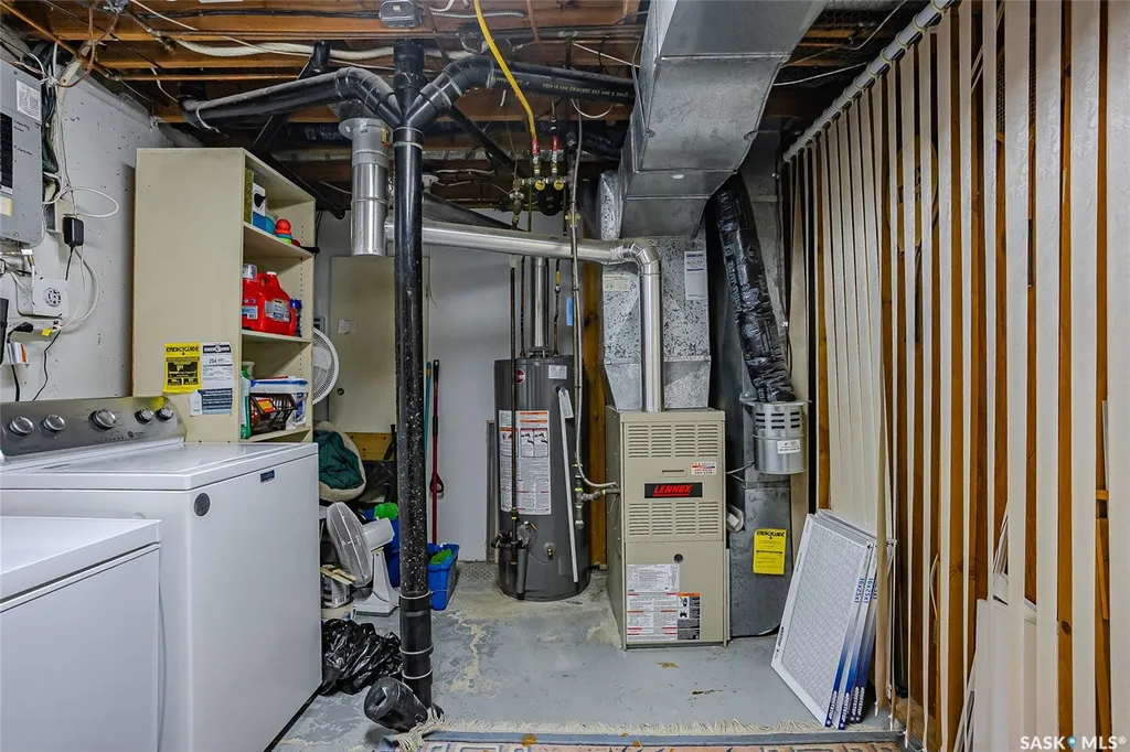 2964 Cumberland Avenue S Saskatoon SK S7J 2A6