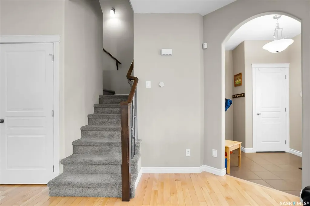 146 West Hampton Boulevard Saskatoon SK S7R 0B8
