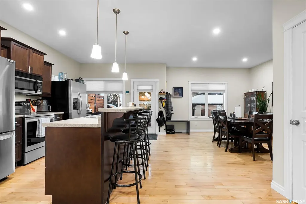 146 West Hampton Boulevard Saskatoon SK S7R 0B8