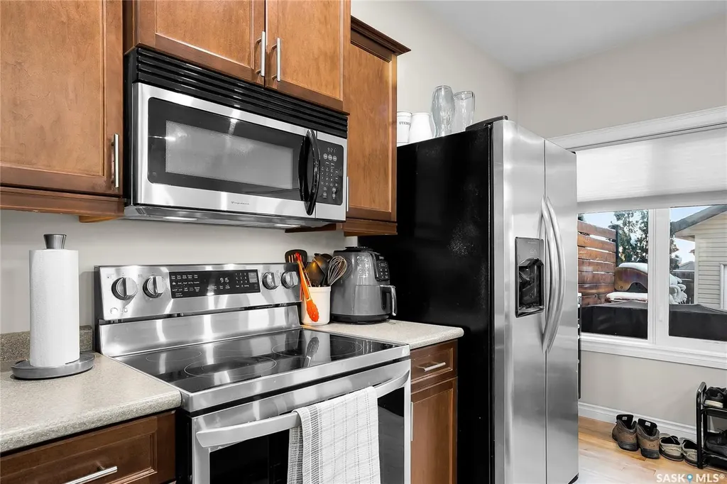 146 West Hampton Boulevard Saskatoon SK S7R 0B8