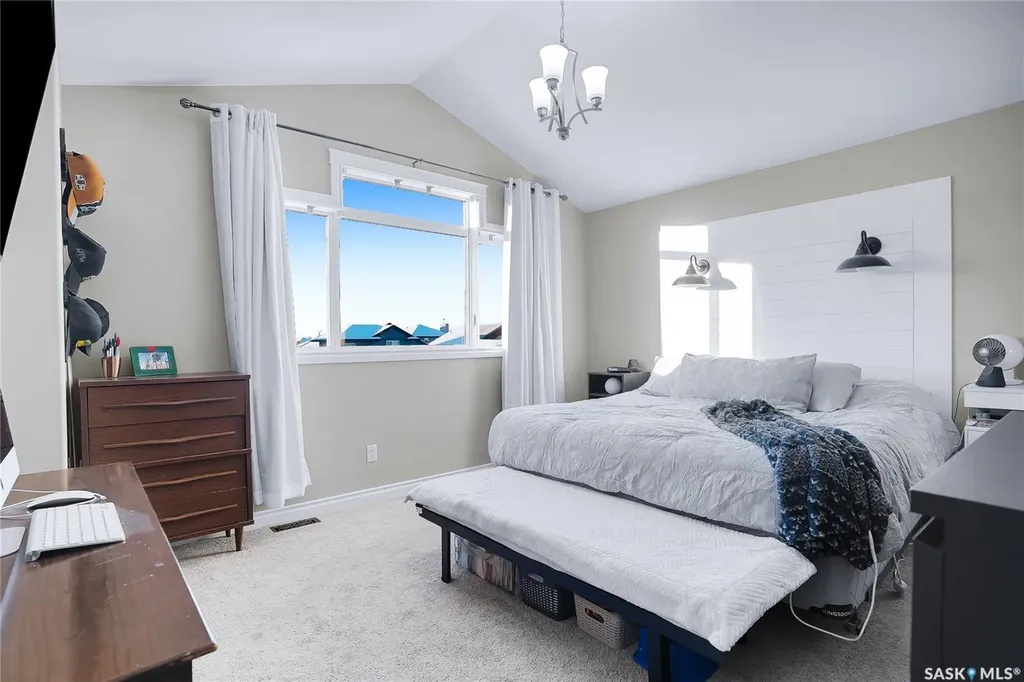 146 West Hampton Boulevard Saskatoon SK S7R 0B8