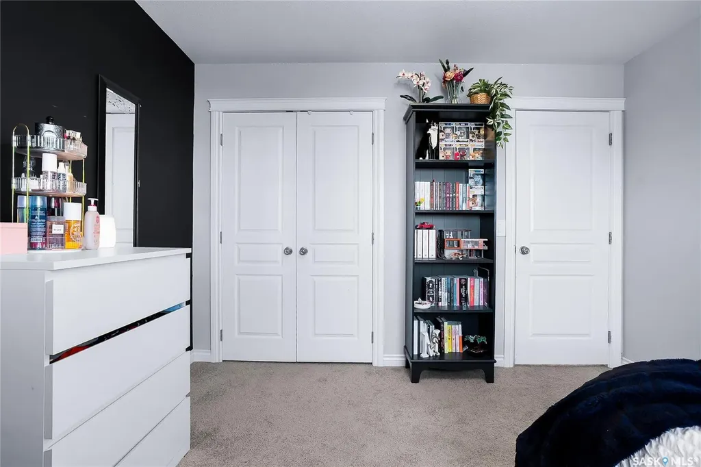 146 West Hampton Boulevard Saskatoon SK S7R 0B8