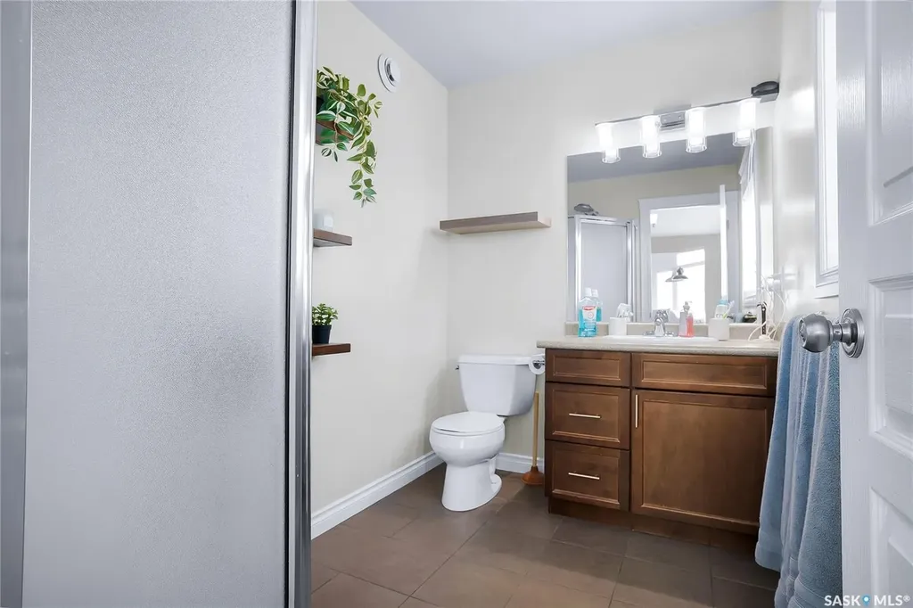 146 West Hampton Boulevard Saskatoon SK S7R 0B8
