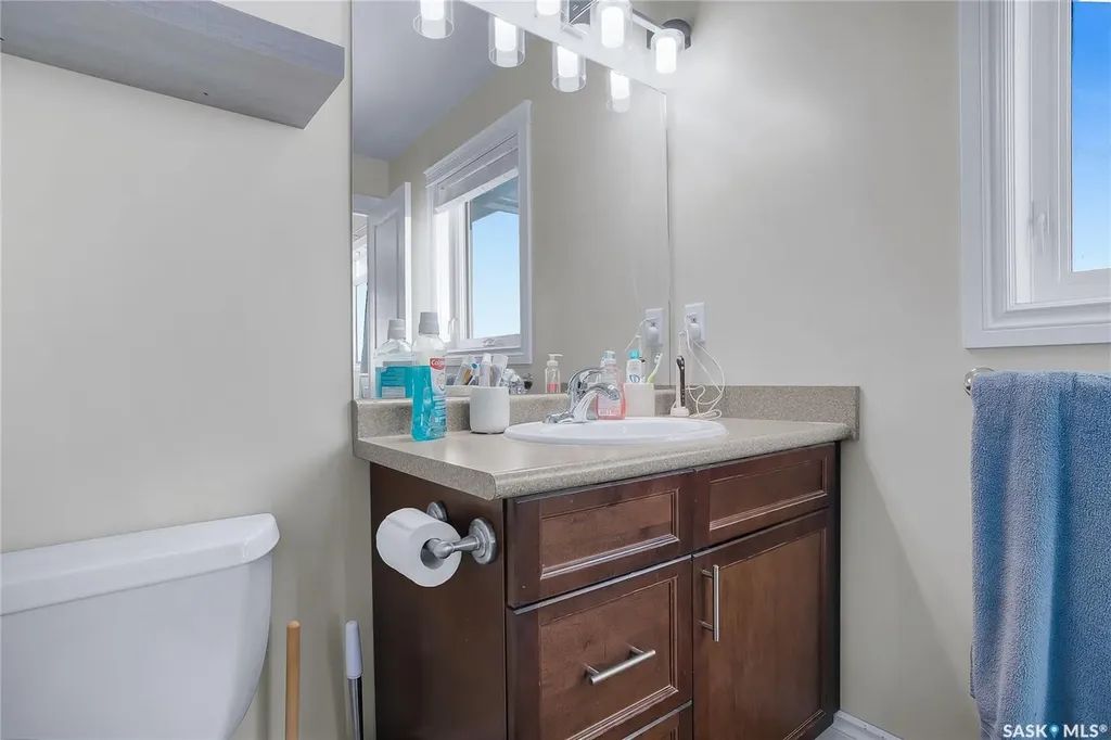 146 West Hampton Boulevard Saskatoon SK S7R 0B8