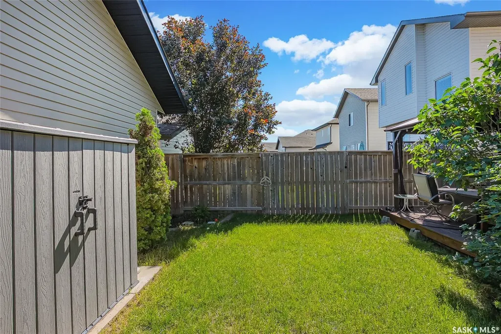 146 West Hampton Boulevard Saskatoon SK S7R 0B8