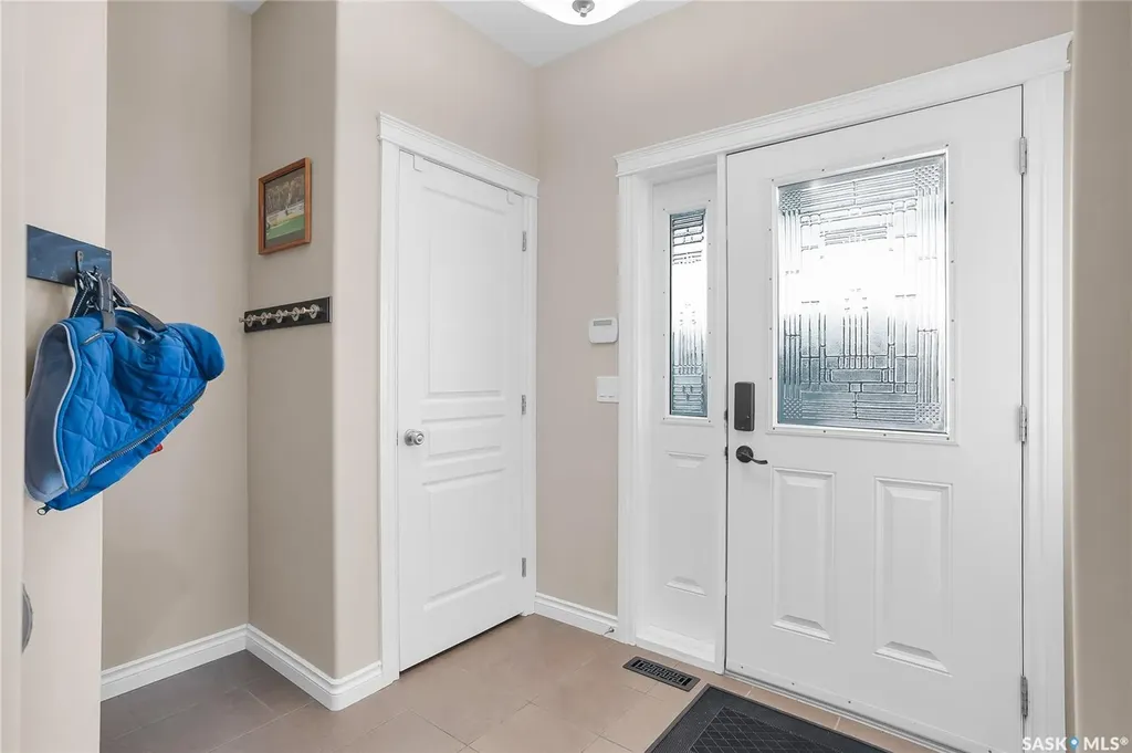 146 West Hampton Boulevard Saskatoon SK S7R 0B8