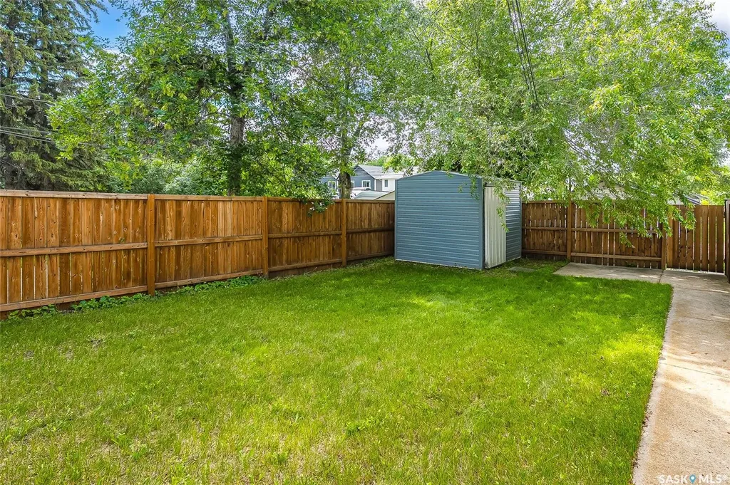 1122 12th Street E Saskatoon SK S7H 0E2