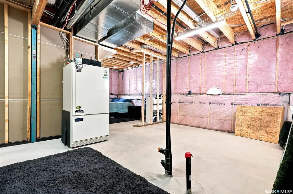 136 Thakur Street Saskatoon SK S7W 0Z6