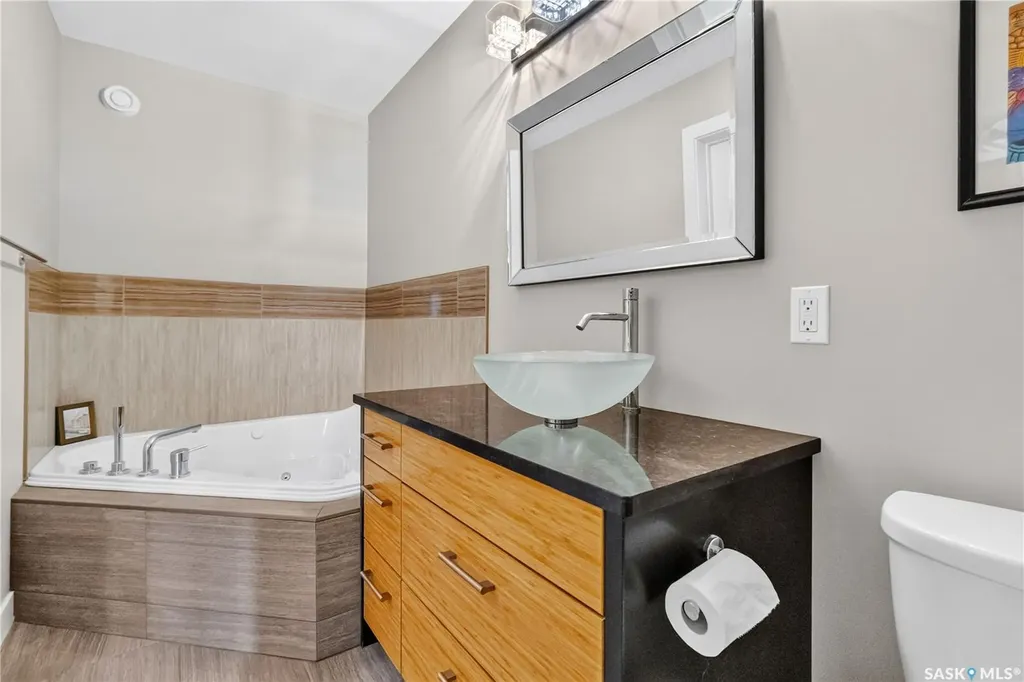 1602 Edward Avenue Saskatoon SK S7K 3B6