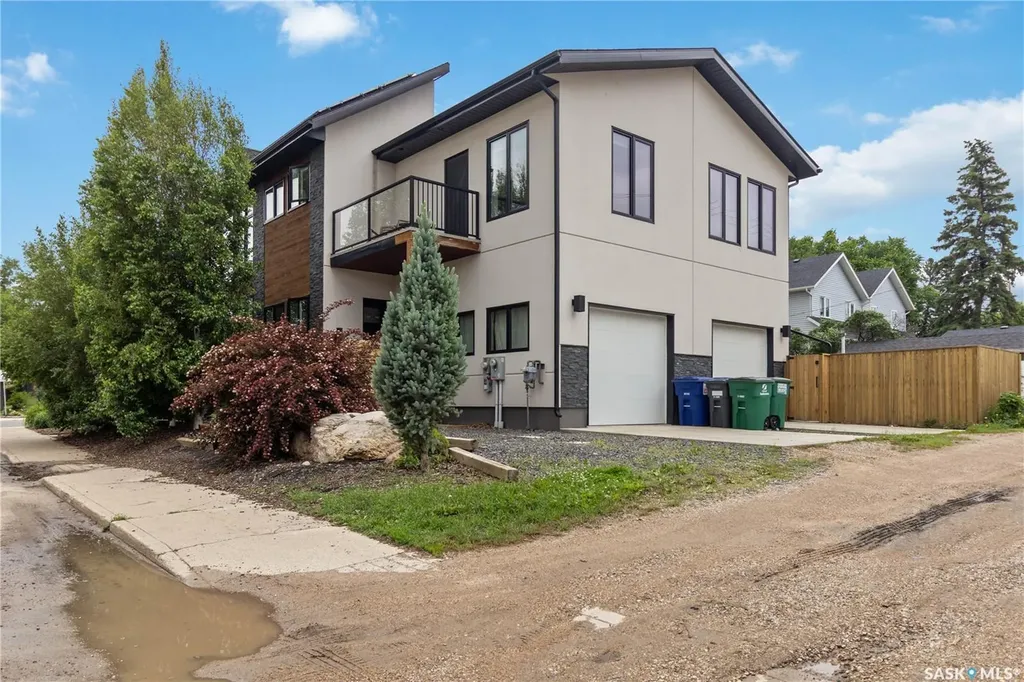 1602 Edward Avenue Saskatoon SK S7K 3B6