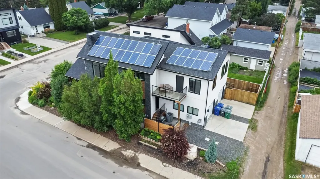 1602 Edward Avenue Saskatoon SK S7K 3B6