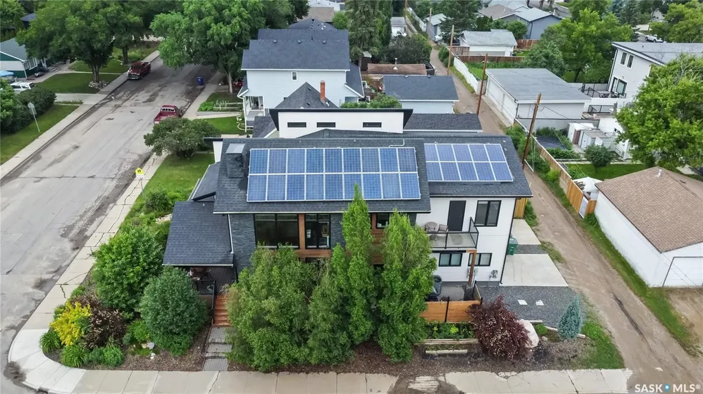 1602 Edward Avenue Saskatoon SK S7K 3B6