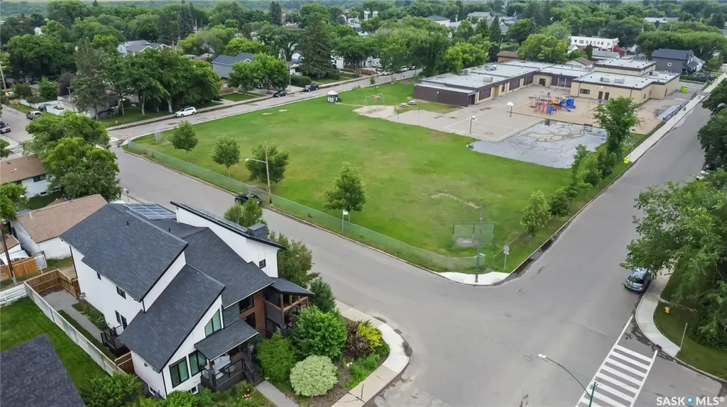 1602 Edward Avenue Saskatoon SK S7K 3B6