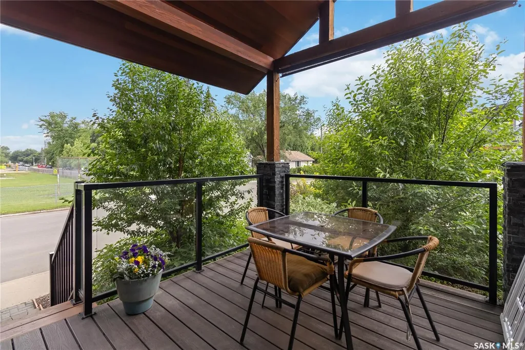1602 Edward Avenue Saskatoon SK S7K 3B6
