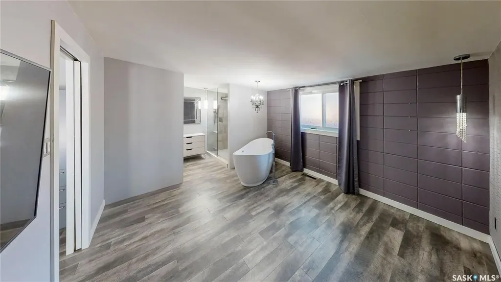 3522 25th Avenue Regina SK S4S 1L8