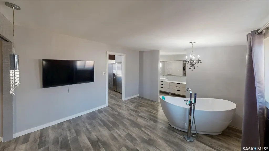 3522 25th Avenue Regina SK S4S 1L8