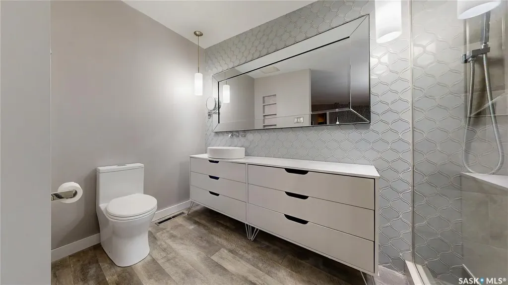 3522 25th Avenue Regina SK S4S 1L8