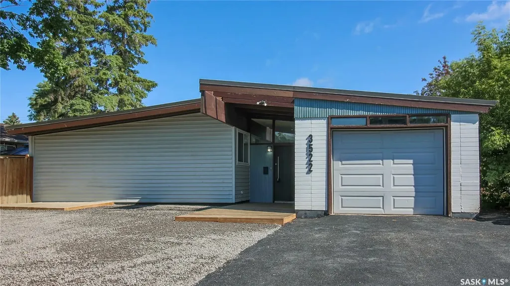 3522 25th Avenue Regina SK S4S 1L8