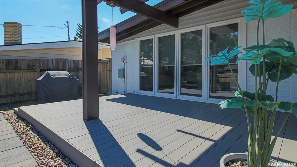 3522 25th Avenue Regina SK S4S 1L8