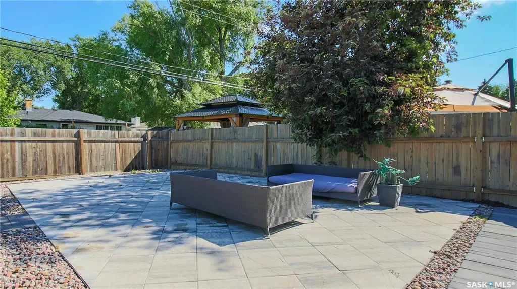 3522 25th Avenue Regina SK S4S 1L8