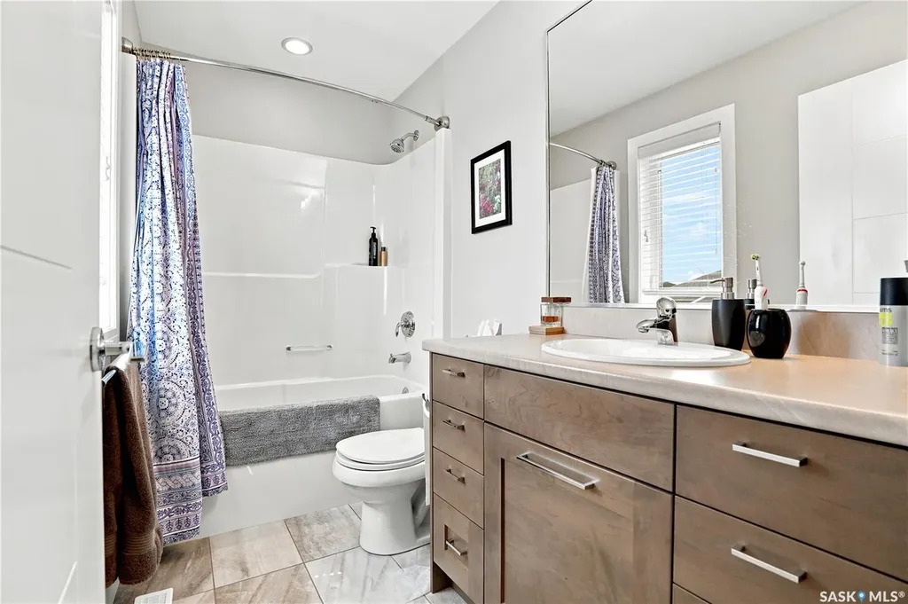 1102 Evergreen Boulevard Saskatoon SK S7W 0P3