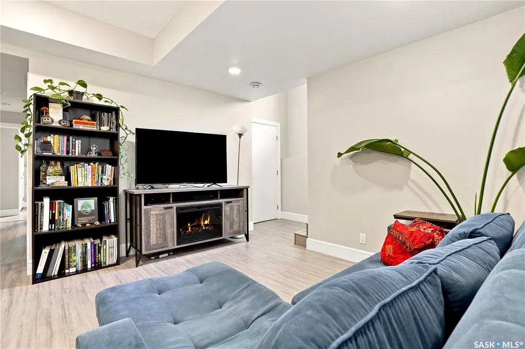 1102 Evergreen Boulevard Saskatoon SK S7W 0P3