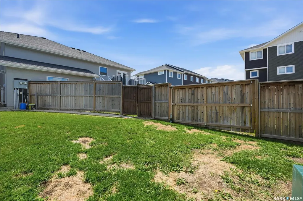 1102 Evergreen Boulevard Saskatoon SK S7W 0P3