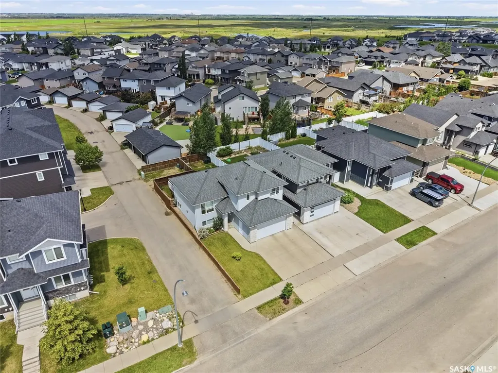1102 Evergreen Boulevard Saskatoon SK S7W 0P3