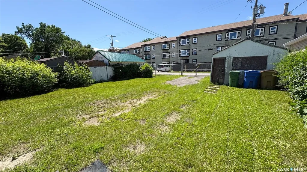 1310 Angus Street Regina SK S4T 1Y8