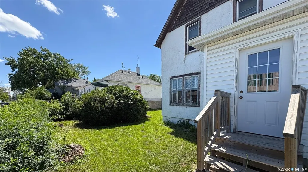 1310 Angus Street Regina SK S4T 1Y8