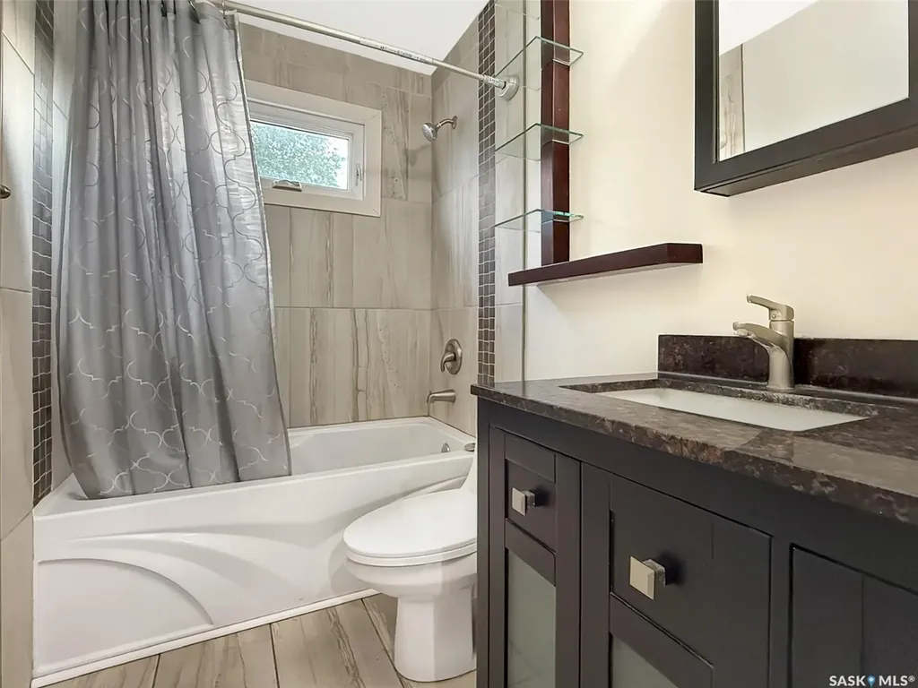 10 Macdonald Crescent Swift Current SK S9H 4A7