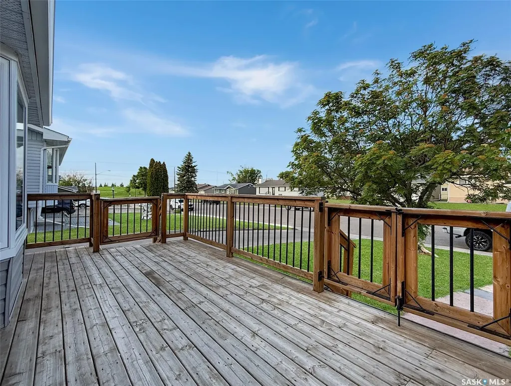 10 Macdonald Crescent Swift Current SK S9H 4A7