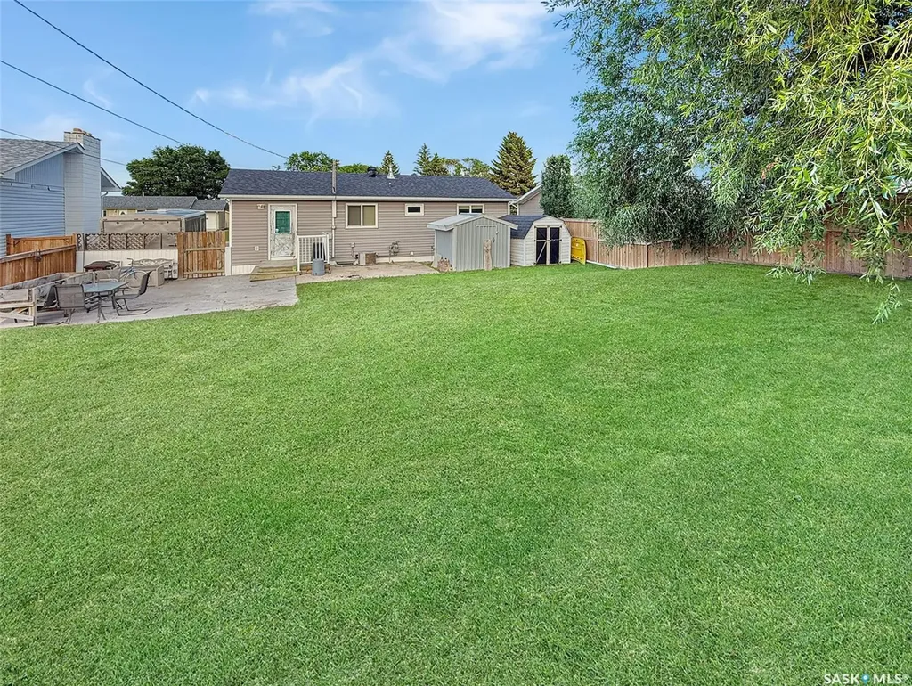 10 Macdonald Crescent Swift Current SK S9H 4A7