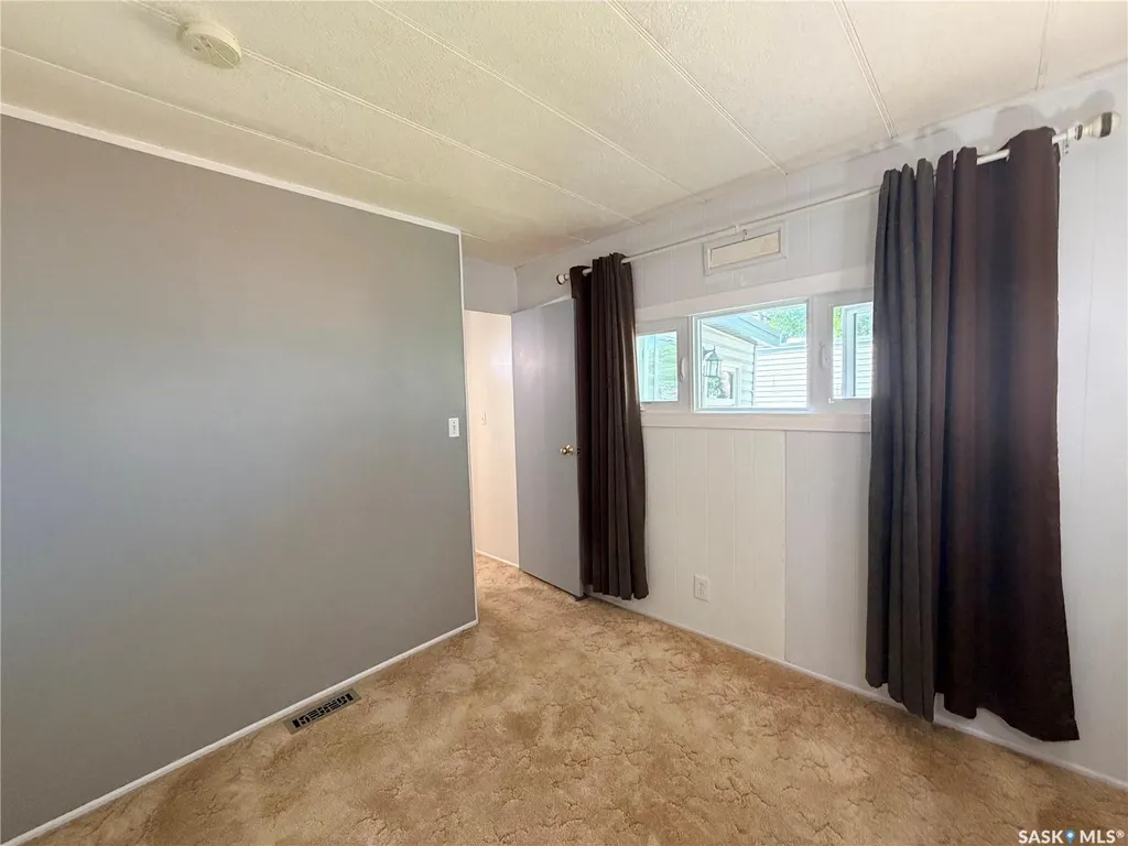 25 Sunrise Estates Assiniboia SK S0H 0B0