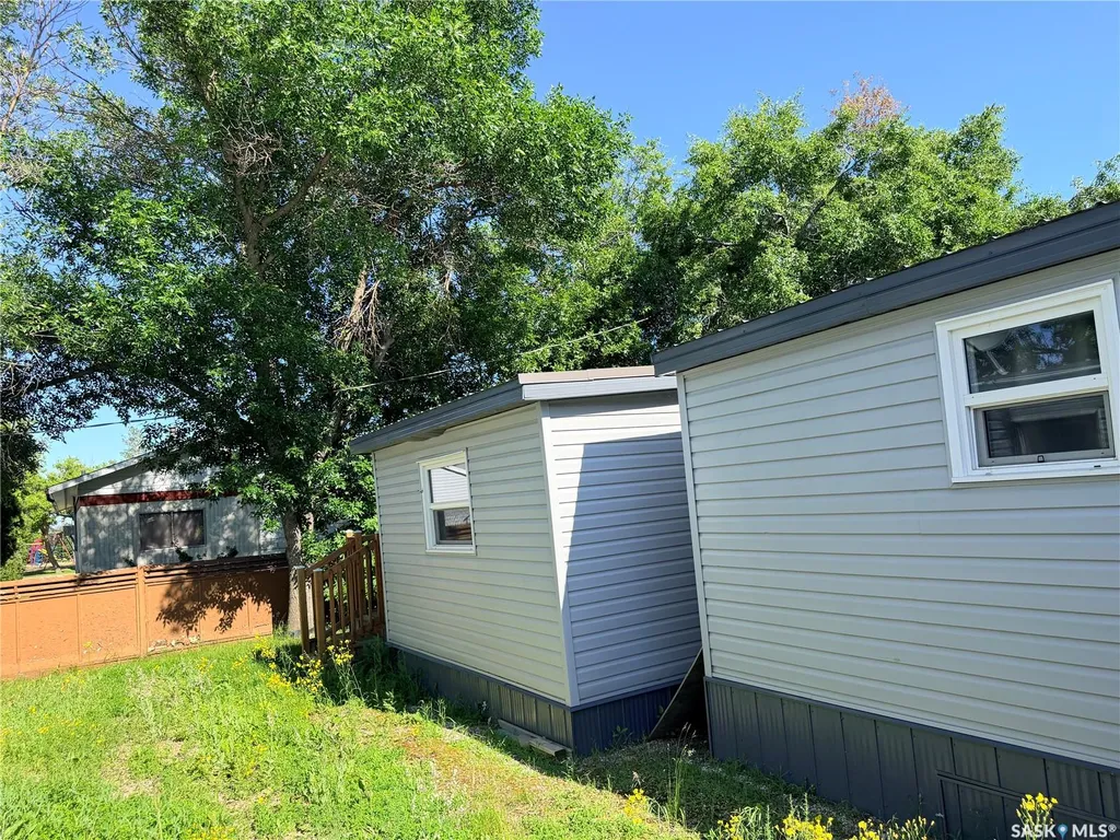 25 Sunrise Estates Assiniboia SK S0H 0B0