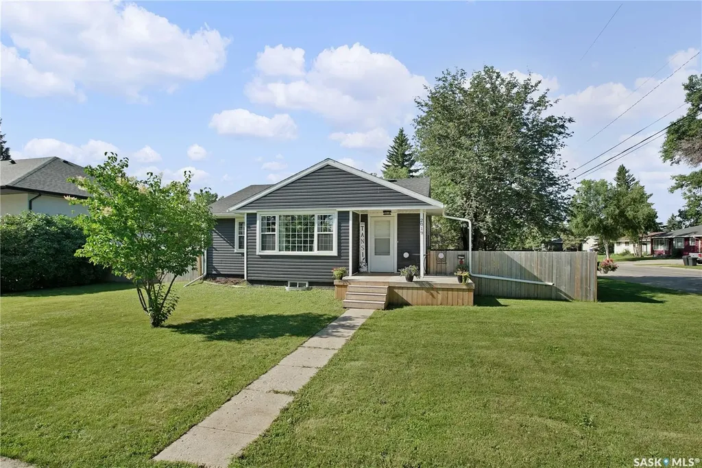 2019 2nd Street Rosthern SK S0K 3R0
