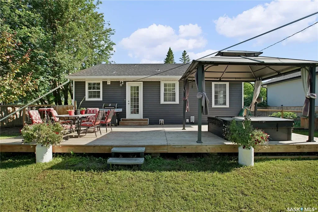2019 2nd Street Rosthern SK S0K 3R0