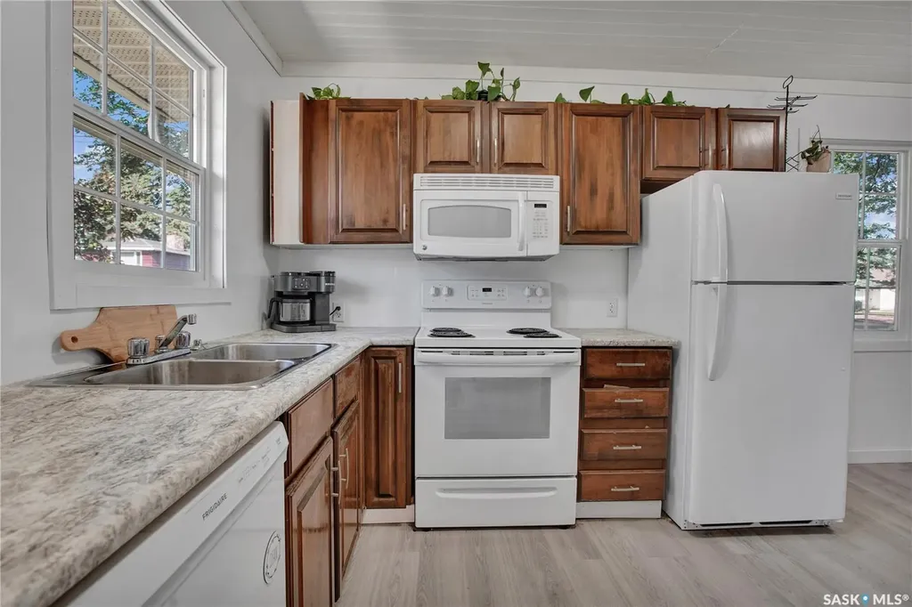 2019 2nd Street Rosthern SK S0K 3R0