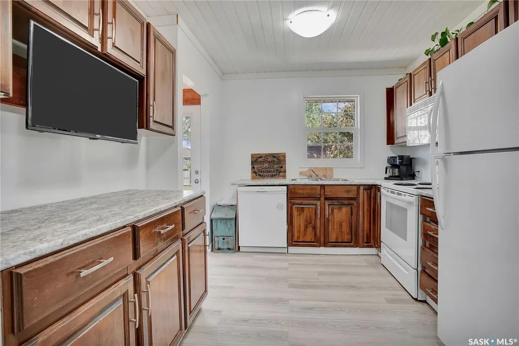 2019 2nd Street Rosthern SK S0K 3R0