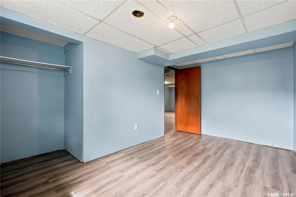1027 Victory Crescent Regina SK S4N 6X5