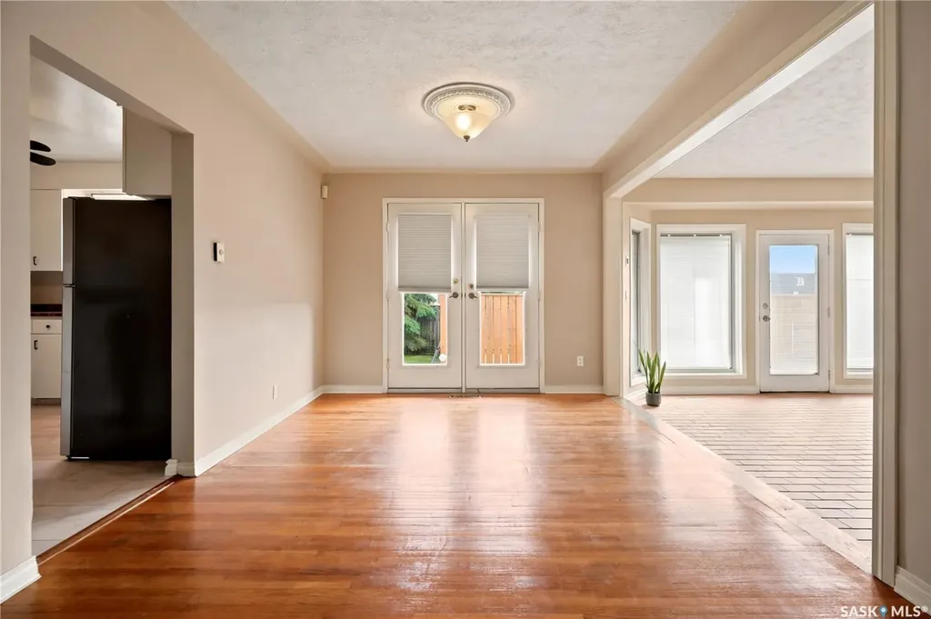 53 Darke Crescent Regina SK S4S 2W5