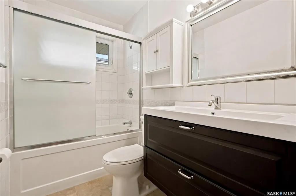 53 Darke Crescent Regina SK S4S 2W5