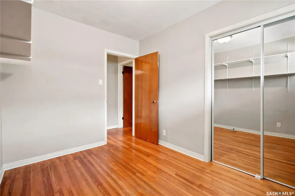 53 Darke Crescent Regina SK S4S 2W5