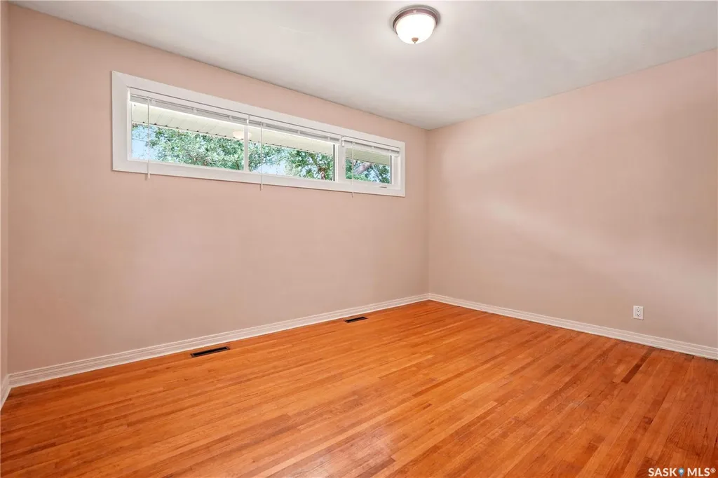 53 Darke Crescent Regina SK S4S 2W5